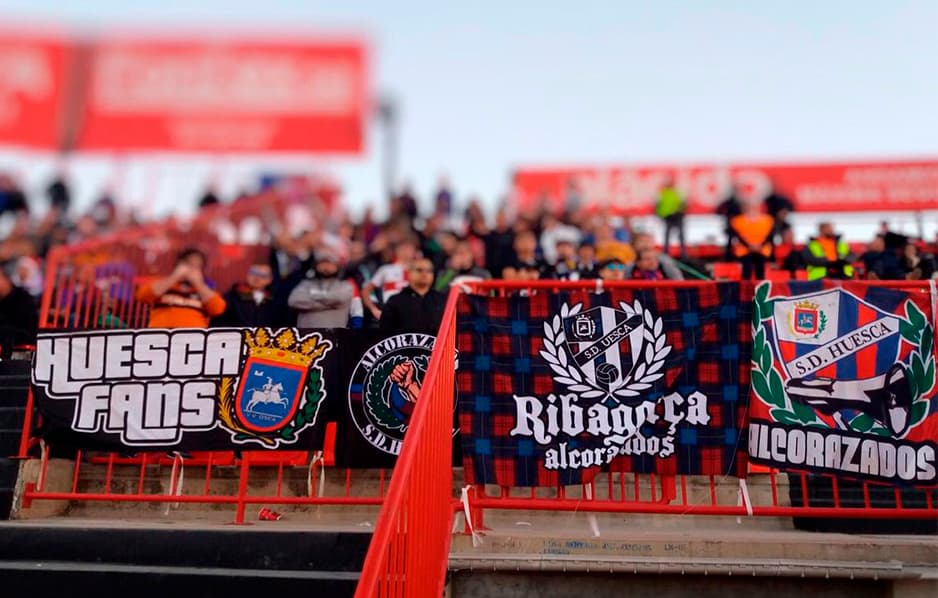 Alcorazados in the stands