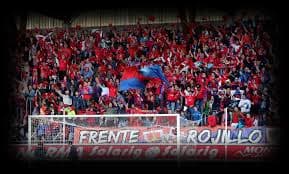 Frente Rojillo in the stands