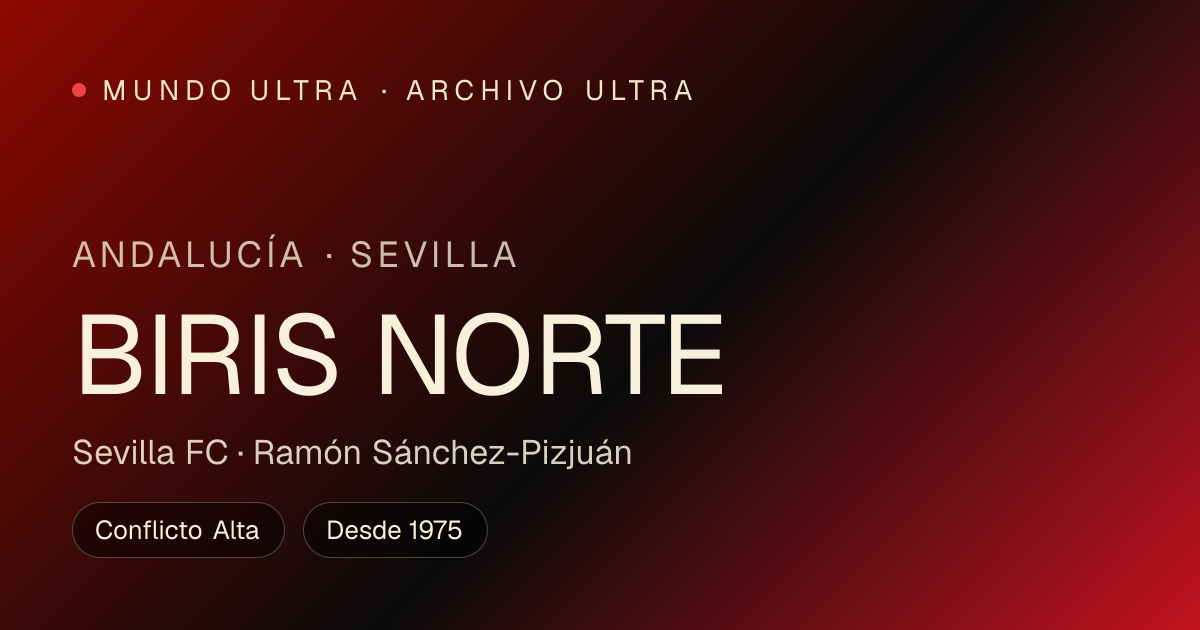 Curva intensa cubierta por humo rojo y aficionados en bloque