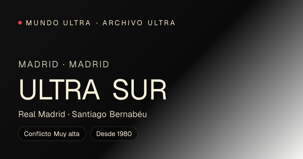 Masa de aficionados en un fondo de alta tensión visual